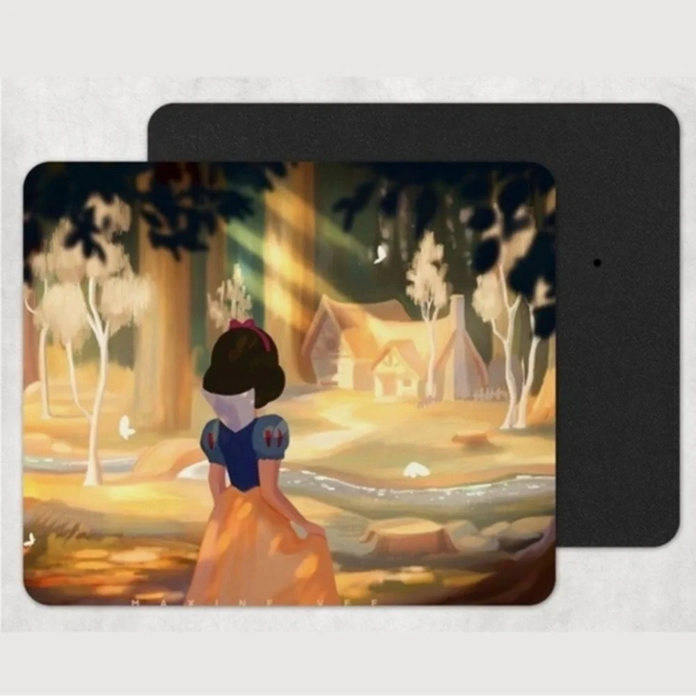 Snow White Mouse Pad